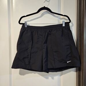 Nike Misrise 5" Shorts